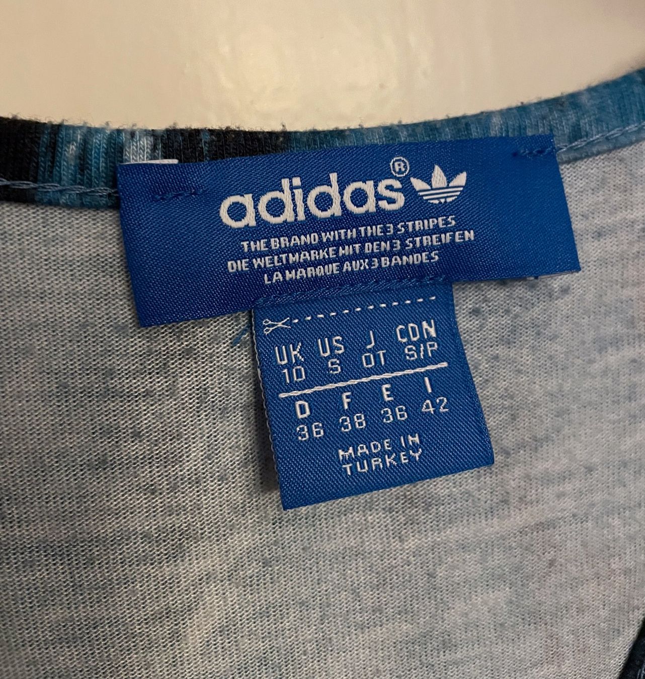 Adidas T-shirt: Adidas Shirt, Gr.36 – Usato da Zürich venduto da Caro55 2