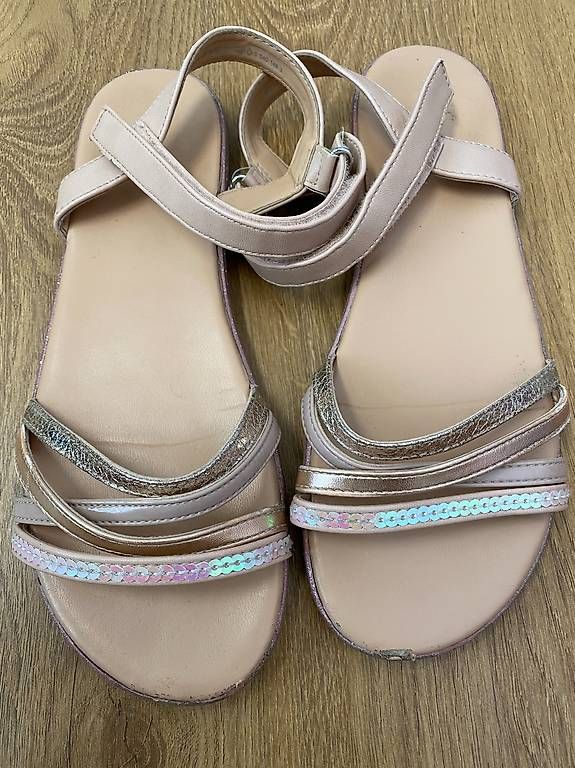 Schuhe für Mädchen: SANDALEN IN ROSETÖNEN, GRÖSSE 37 – Gebraucht aus Alberswil von mina012