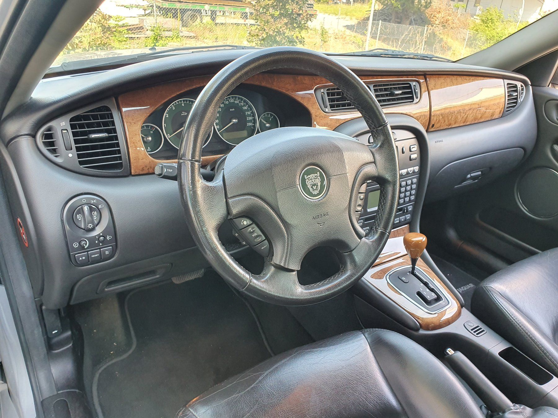 Jaguar Autos: Jaguar  X-Type 2.5 L V6 EX  Youngtimer – D'occasion à Schwarzenbach SG par MGTC 4