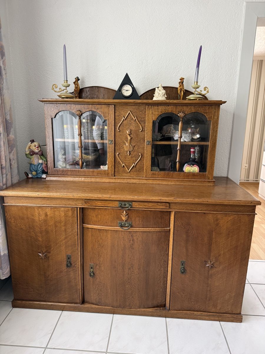 Cassettiere: Antiker Buffetschrank, Landhausstil, Eiche massiv – Usato da Aarburg venduto da alf_259t