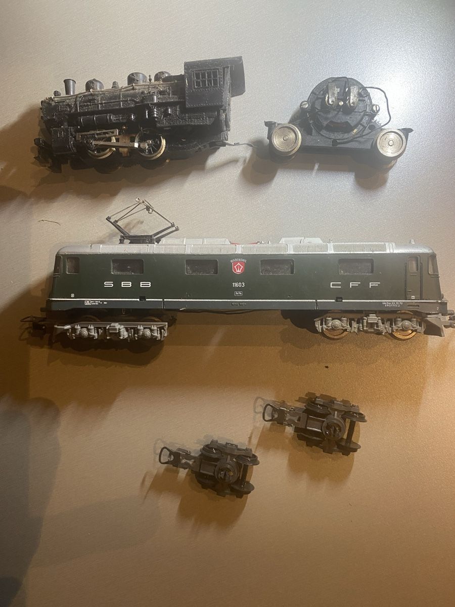 Lima Modellini di ferrovie: Modellbahn Lima SBB CFF Wagen Loks Schienen Trafo – Usato da Bolligen venduto da Deltadelta_0 4
