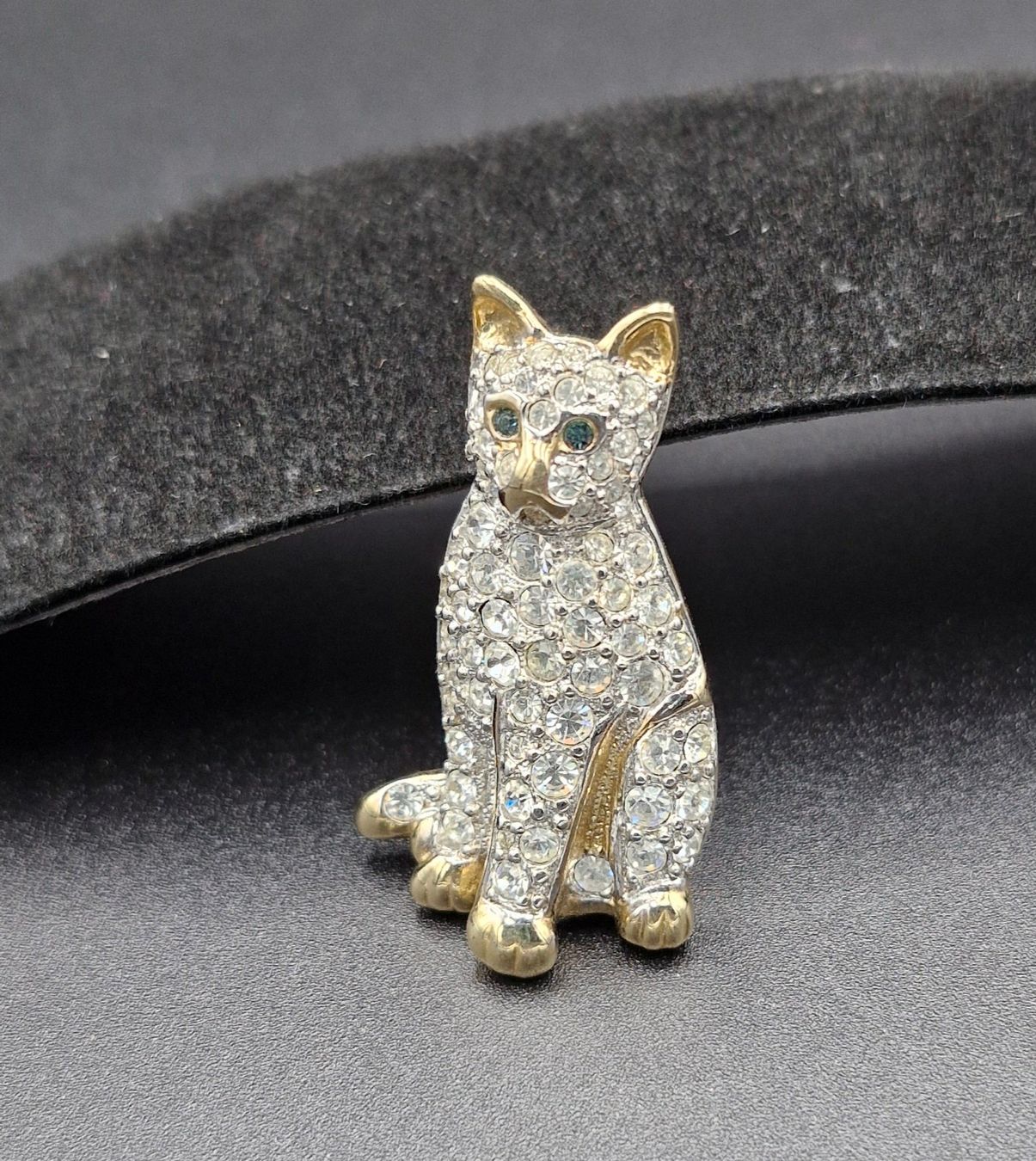 Spille & Fermagli: Blingbling Katze – Usato da Wald ZH venduto da Silena02 2