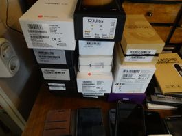 Lot von 32 Handys