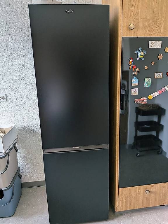 Kühlschrank: Kühlschrank mit Gefrierfach Candy – Gebraucht aus Zürich von Hund_2000