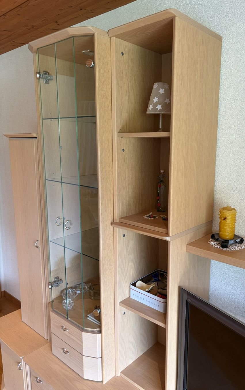 Mobili TV: Wohnwand mit Vitrine und TV-Möbel – Usato da Alpnach Dorf venduto da Mani7277 4