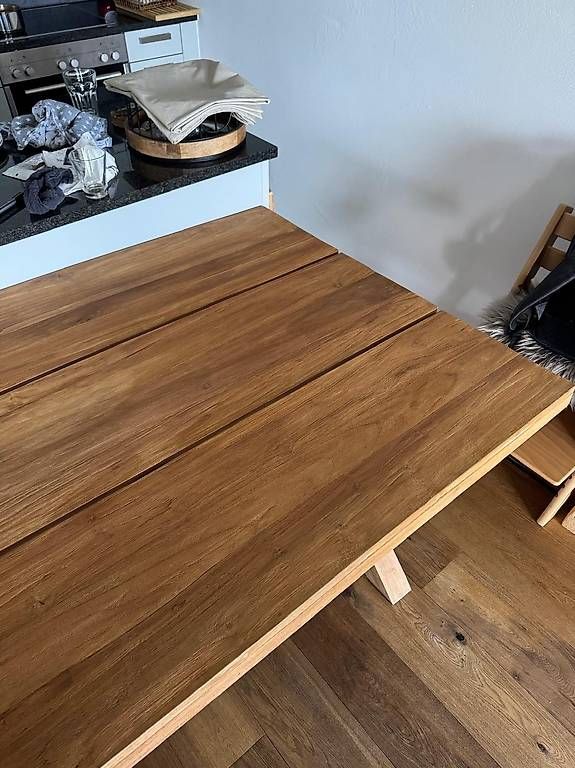 Tavoli: Table de jardin en teck – Usato da Walchwil venduto da ghautekeete 2