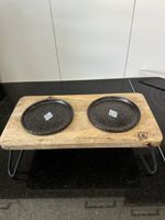 Erhöhte Futterstation mit 2 Keramiknäpfen für Katzen