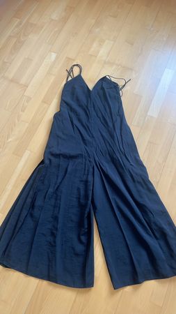 Jumpsuit COS schwarz mit Spaghettiträgern