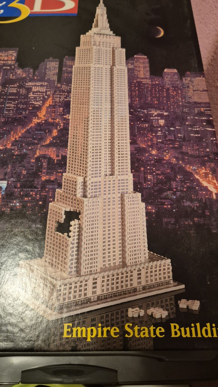Puzzle: MB Puzzle 3D Empire State Building – Usato da Schafisheim venduto da LittleZwerg 1