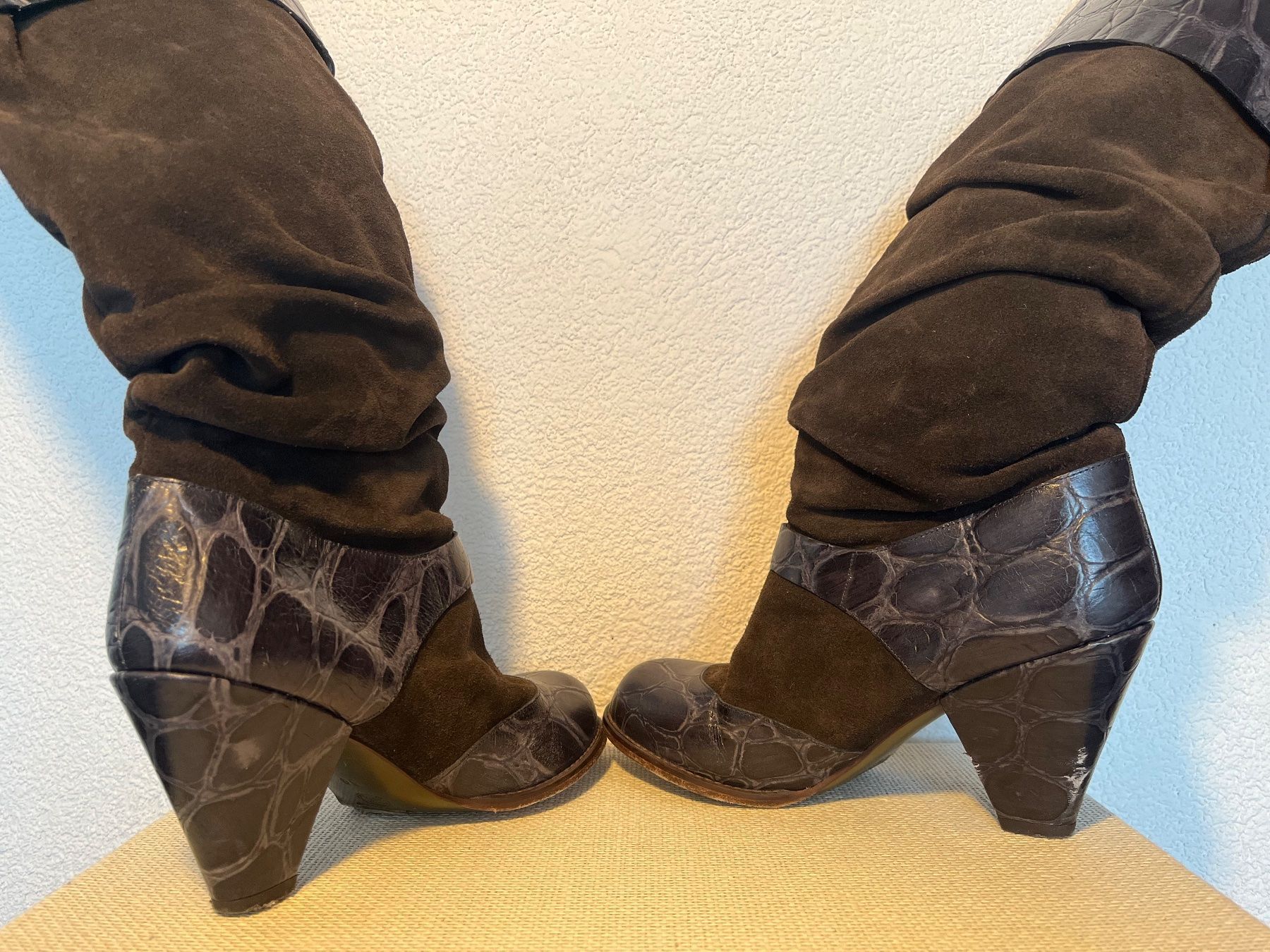 Scarpe da donna: Echte Wildleder Stiefel, Gr. 39, NP 480.-- – Usato da Frauenfeld venduto da Andadaa 3
