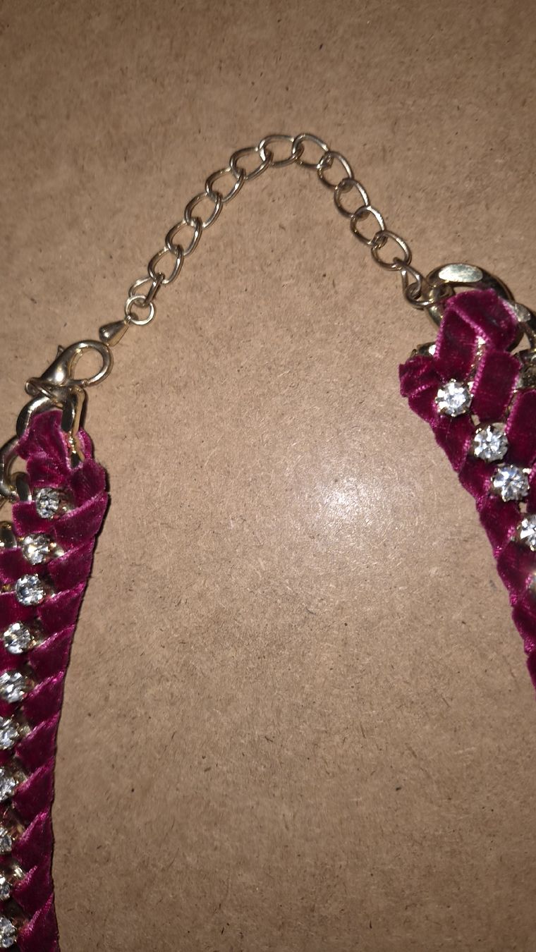 Ketten: Statement Kette Samt bordeaux Strass goldfarben  – Gebraucht aus Kölliken von MissesBossTop1 3