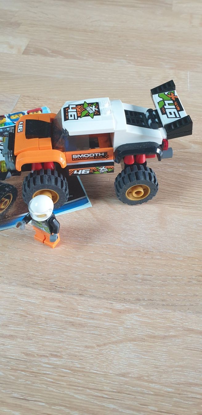 Lego Kit di costruzioni: Lego 60146 le 4x4 de compétition – Usato da La Sagne NE venduto da axel2007 1