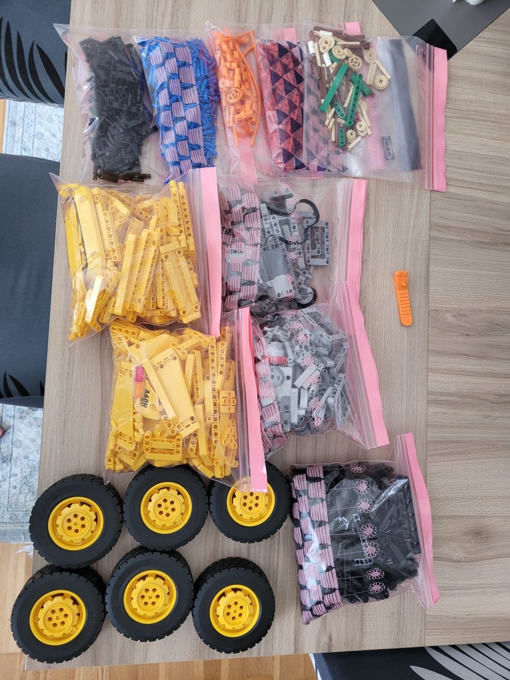 Lego Kit di costruzioni: LEGO Technic Volvo Dumper 42114 – Usato da Affoltern am Albis venduto da ManuFati7 3