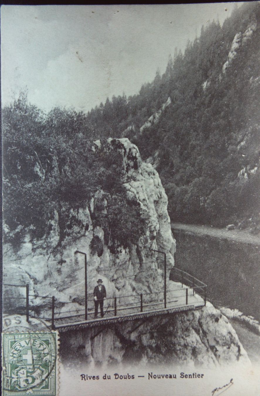 Cartoline postali: Ancienne passerelle des sentiers du Doubs – Usato da Le Locle venduto da Roger46