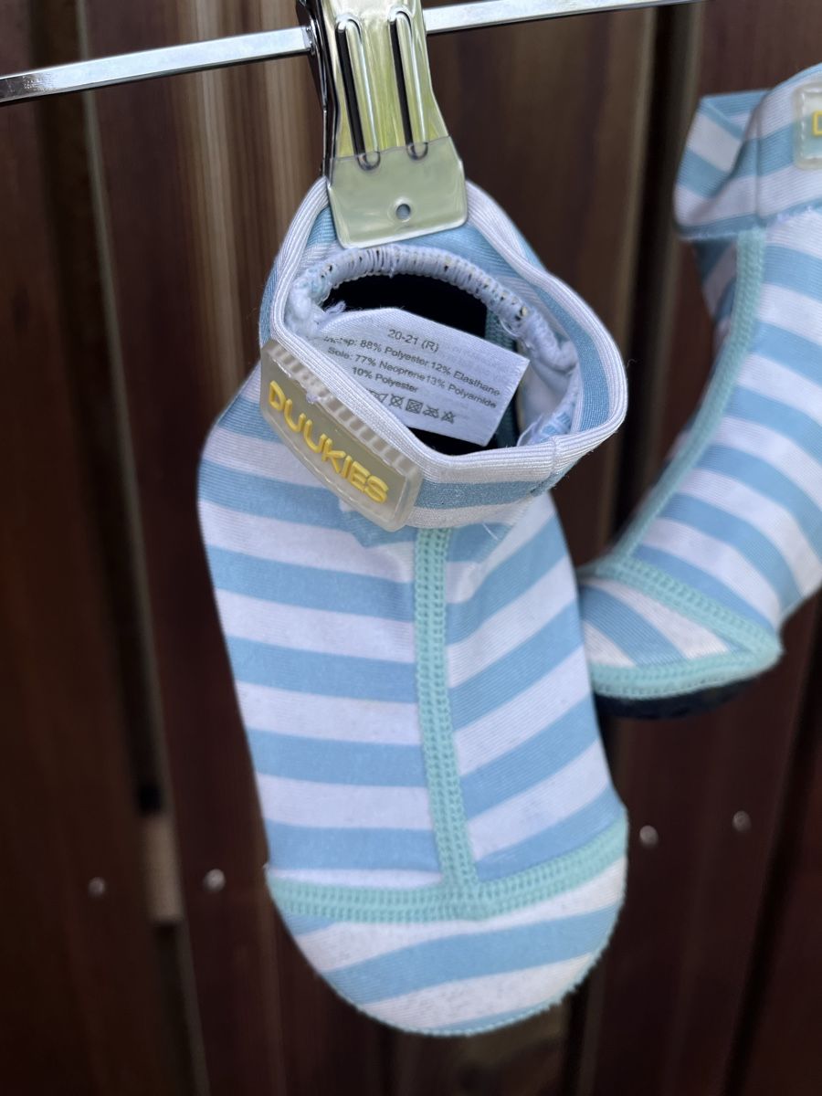 Scarpe per ragazzi: Kinder Wasserschuhe 12-18M – Usato da Roggwil BE venduto da twoeyesforkids 2