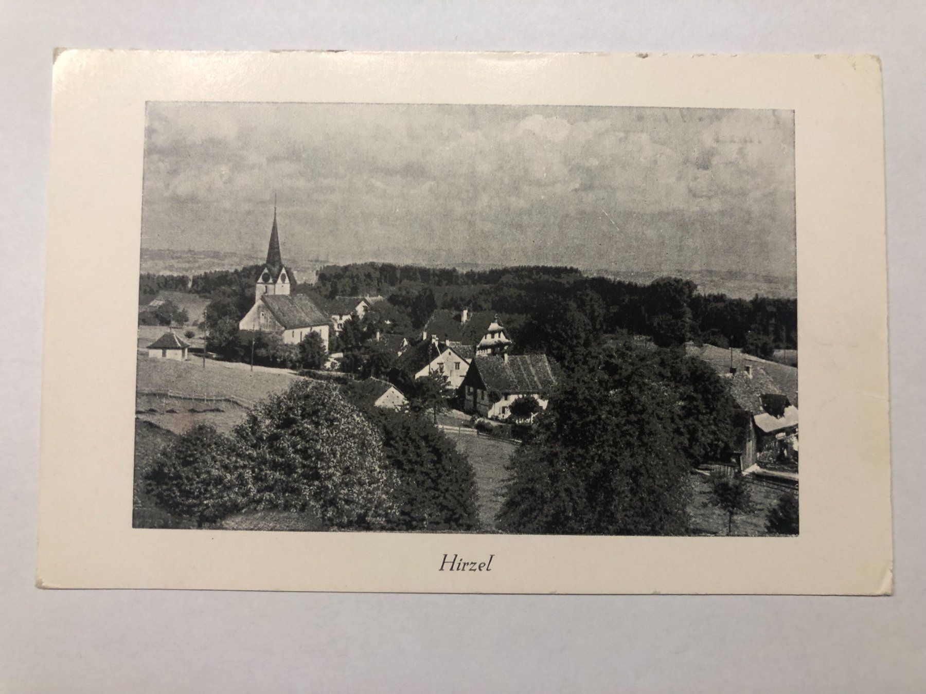 Cartes postales: Hirzel "Meta Heusser-Heim"  - Dorfansicht – D'occasion à Pfäffikon ZH par Waltoversand