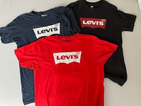 Lot de 3 t-shirts Levi's colorés état occasion T M