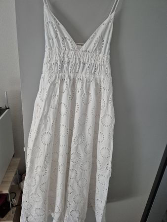 Kleid Zara Sommerkleid weiss bestickt Grösse S
