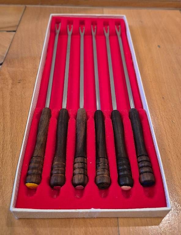 Elettrodomestici da cucina: Retro Fondue Pfännli mit Besteck – Usato da Zürich venduto da flavoured 4
