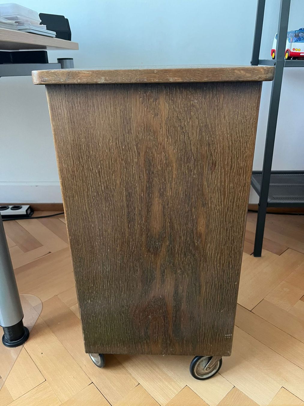 Cassettiere: Bürokorpus Holz – Usato da Jona venduto da m.brun 1