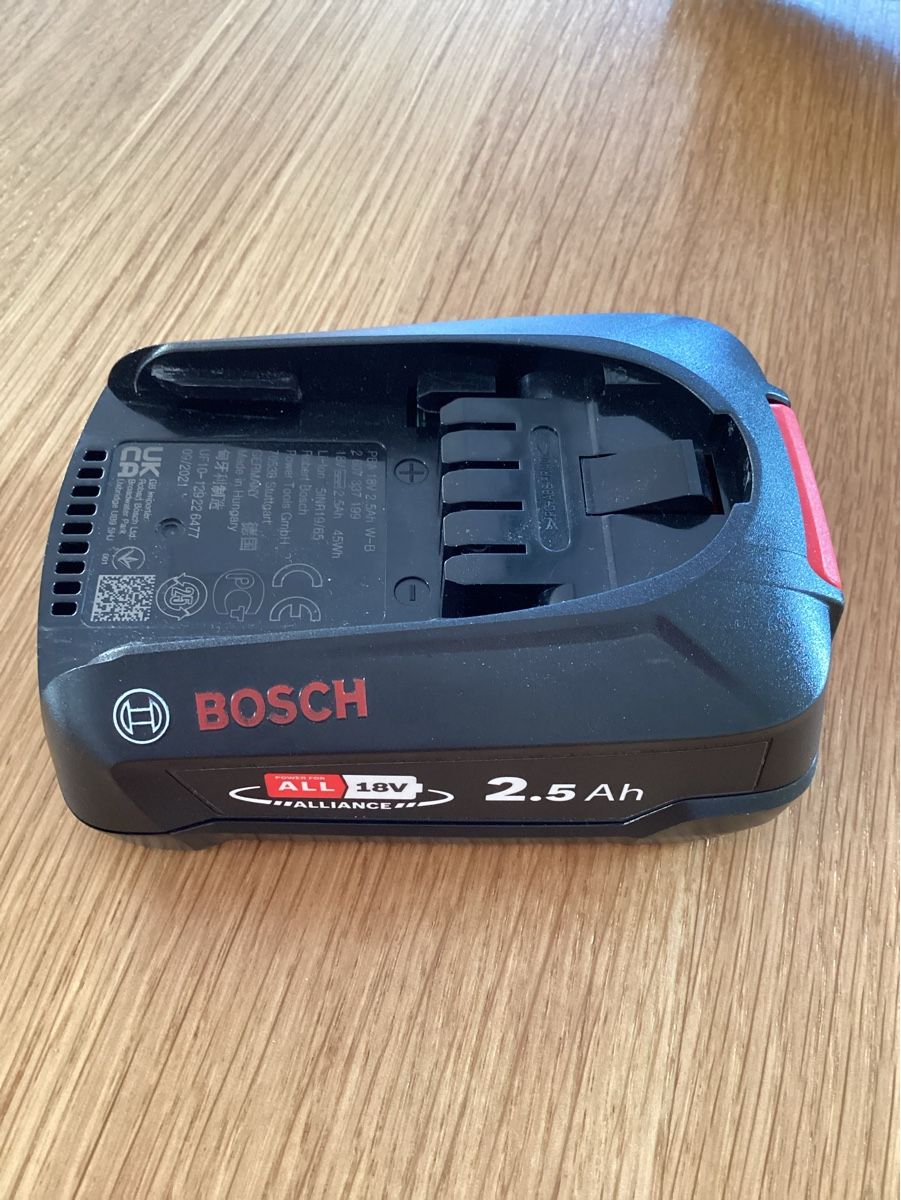 Bosch Akkus & Batterien: Bosch Akkustaubsauger S8 Ersatzakku – Gebraucht aus Emmenbrücke von taigi01 1