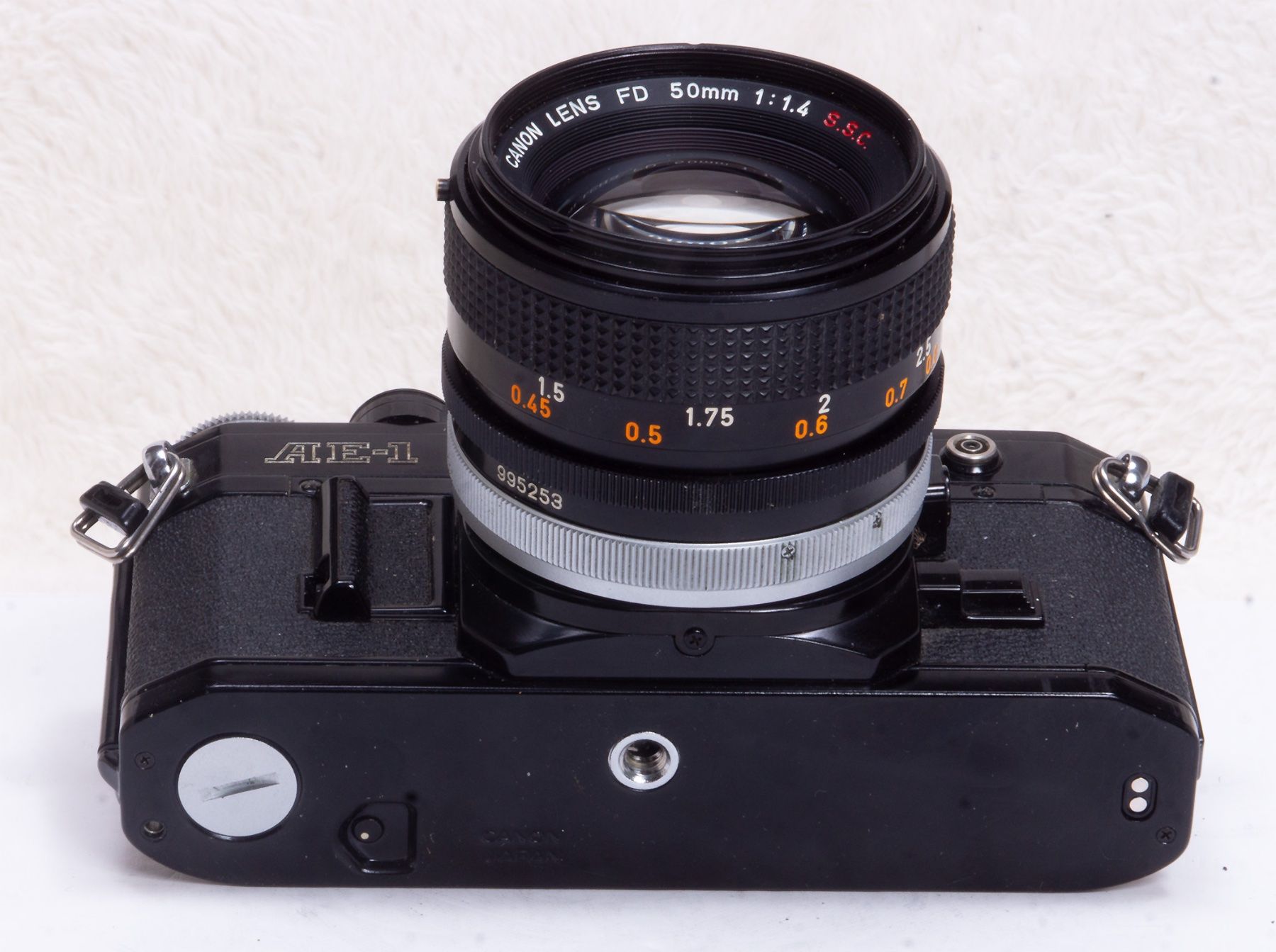 Canon Fotocamera: Canon AE-1 und 3 Objektive – Usato da Zürich venduto da phueni 5