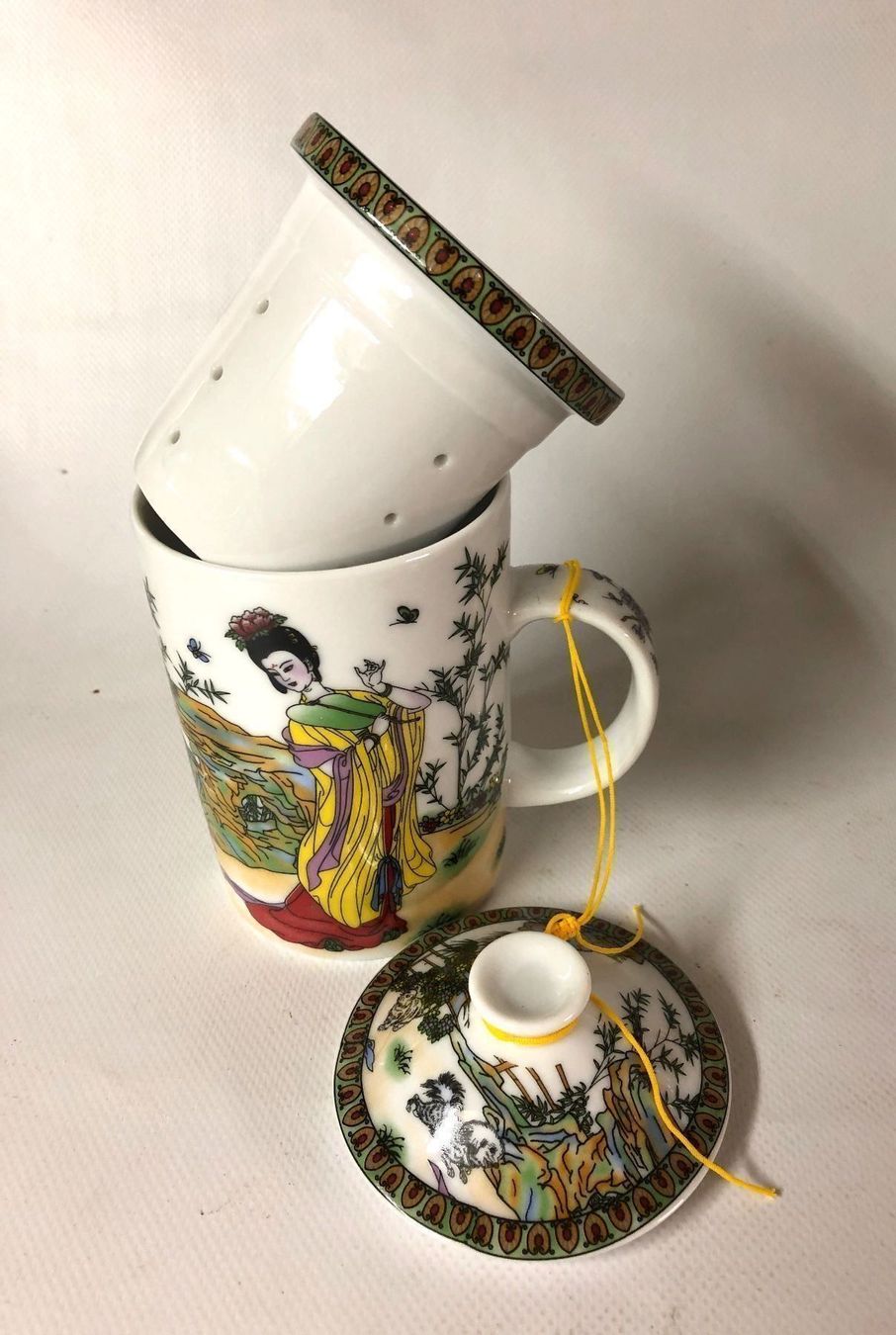 Tasses: Teetassen handbemalt mit Einsatzsieb – Neuf (Voir description) à Solothurn par auktion-schweiz 5