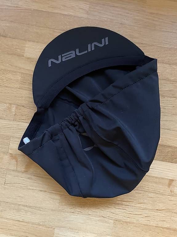 Chapeaux, bonnets & casquettes: Nalini Rennrad Regenkappe – D'occasion à Bern par htbaxxter 1