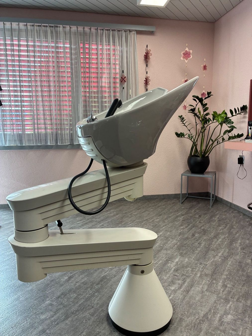 Spülbecken & Waschbecken: Coiffeur Waschbecken – Gebraucht aus Frick von sandra037 3