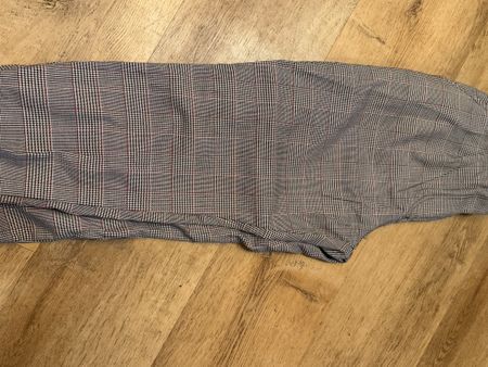 Bershka Stoffhose mit Karomuster, Grösse 40