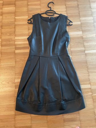 Kookai Lederkleid