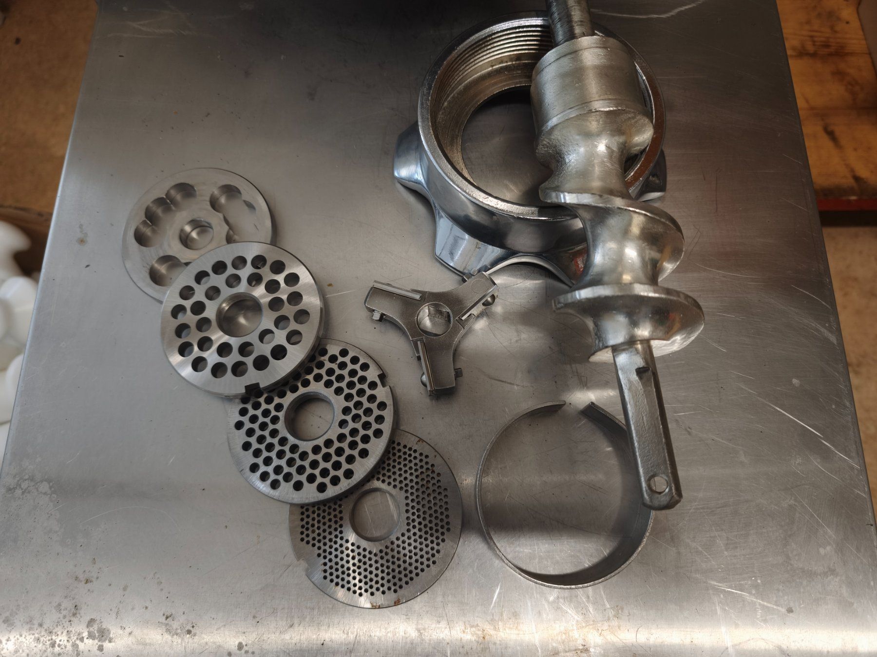 Lips Appareils de cuisine: Lips Junior mit Fleischwolf Gemüseschneider – D'occasion à Lengnau BE par turbostef 3