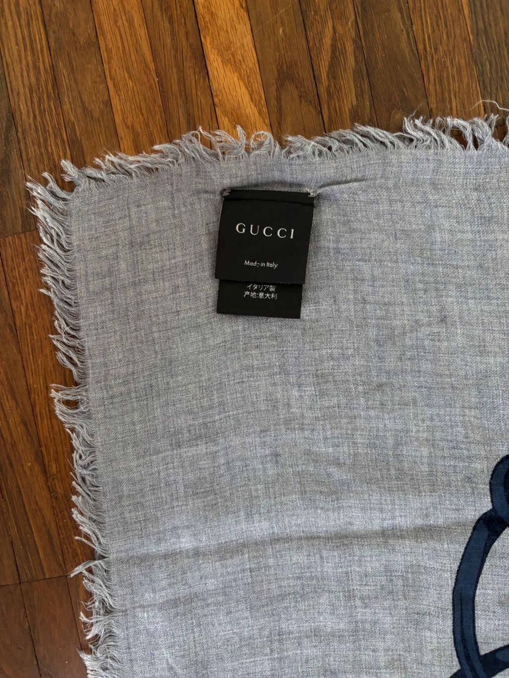 Gucci Foulard & Sciarpe: GUCCI Modal/Woll  Schal 140/140 cm – Usato da Herrliberg venduto da mayfi 4