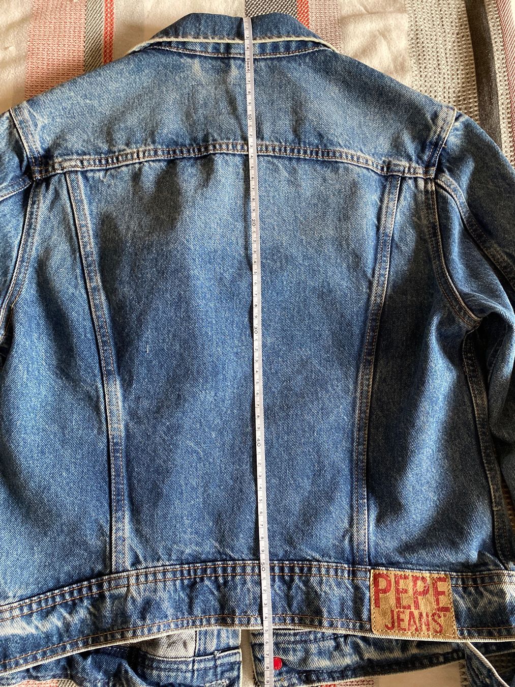 Pepe Jeans Giacche: Veste jeans Pepe Jeans – Nuovo (secondo la descrizione) da Lonay venduto da Ikoko 9