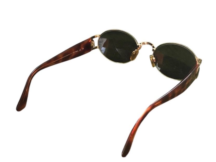 Occhiali & Lenti: Lunettes de soleil / Sonnenbrille – Usato da Dotzigen venduto da SecondHandGems 1