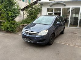 Opel Zafira /-Plätzer