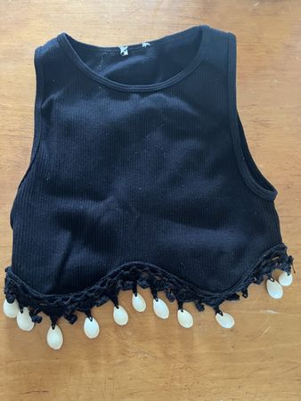 Schwarz Tanktop mit Muschelbesatz Grösse S guter Zustand