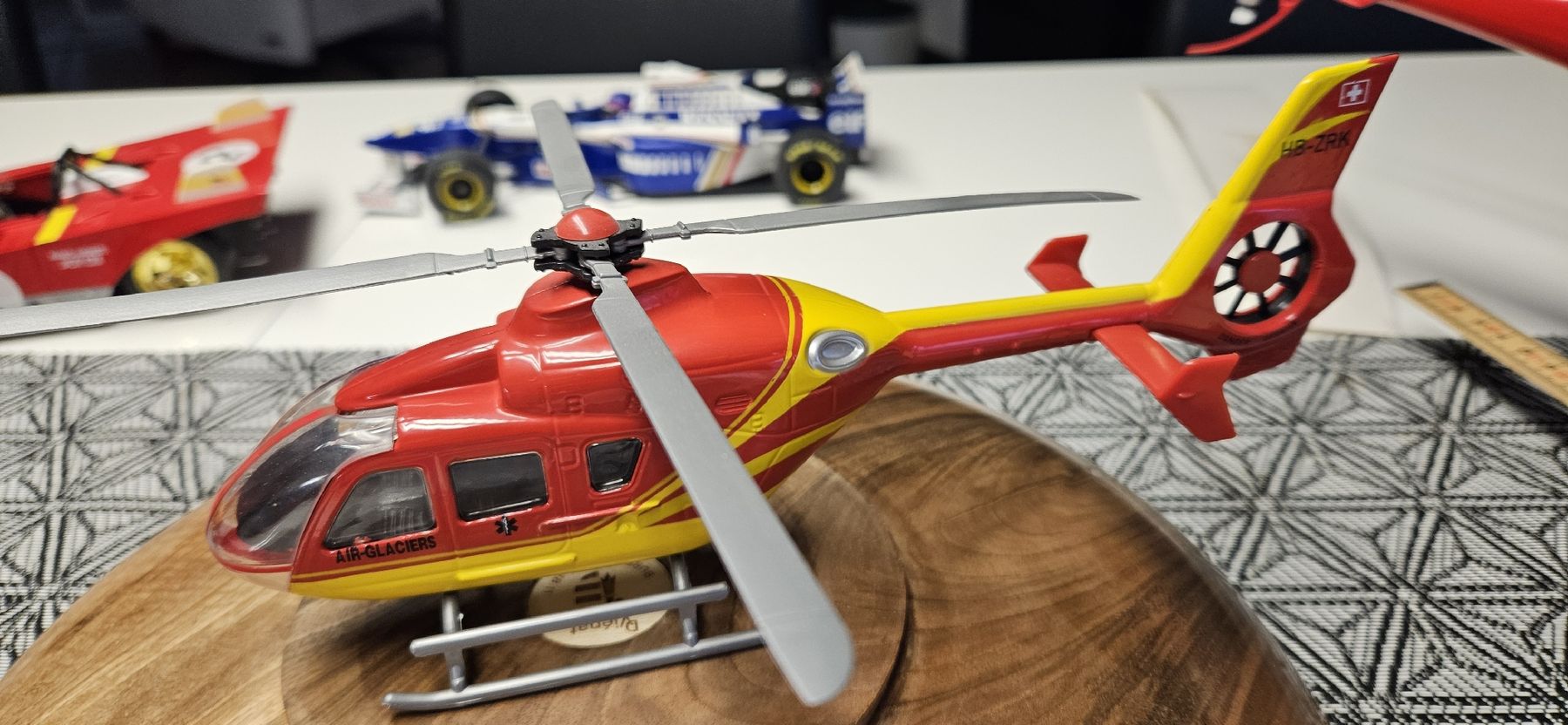 Kit di modellismo & Modellini statici: Hélicoptère Ec 135 – Nuovo (secondo la descrizione) da Bure venduto da cla_sk6s