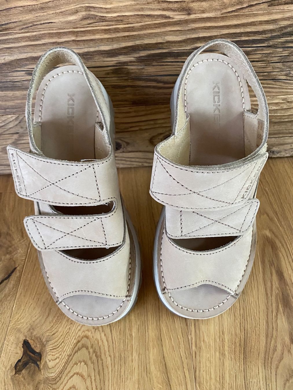 Kickers Scarpe da donna: Sandales Kickers – Usato da Riaz venduto da lae_w8v5 1