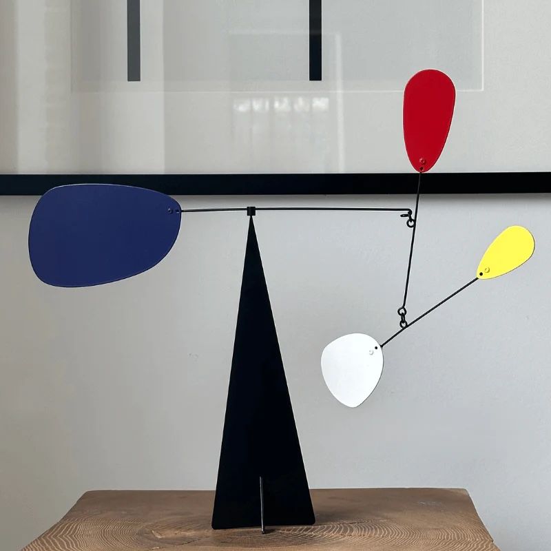 Alle Dekorationen: Volta Paris 35 standing Mobile von Mondrian – Neu und originalverpackt aus Wetzikon ZH von s.ochsner