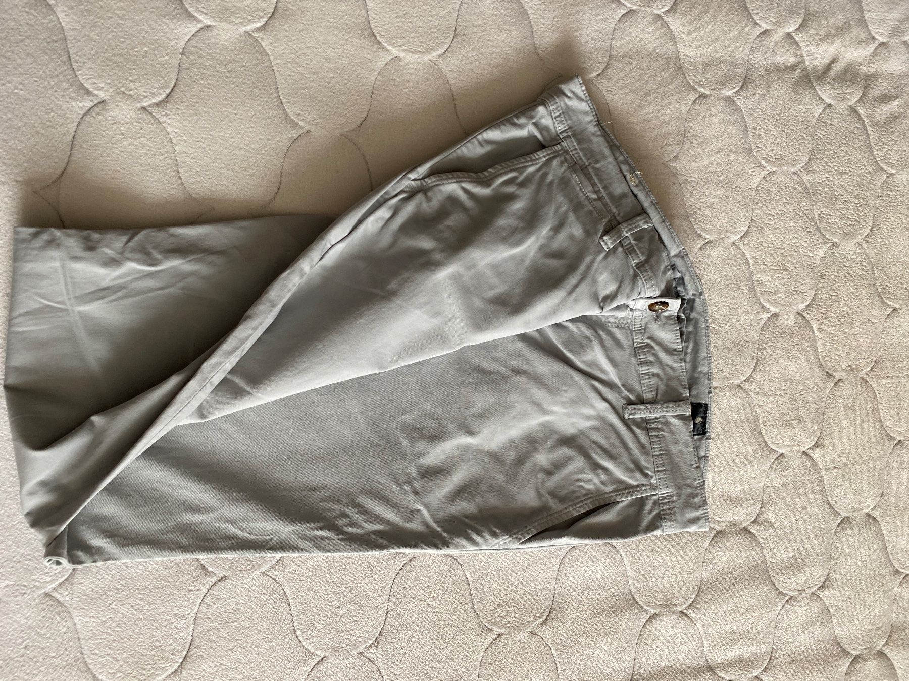 Hosen: Pantalon Impaqt - Taille 42 bleu clair – Gebraucht aus Geneve von tom_d7f8