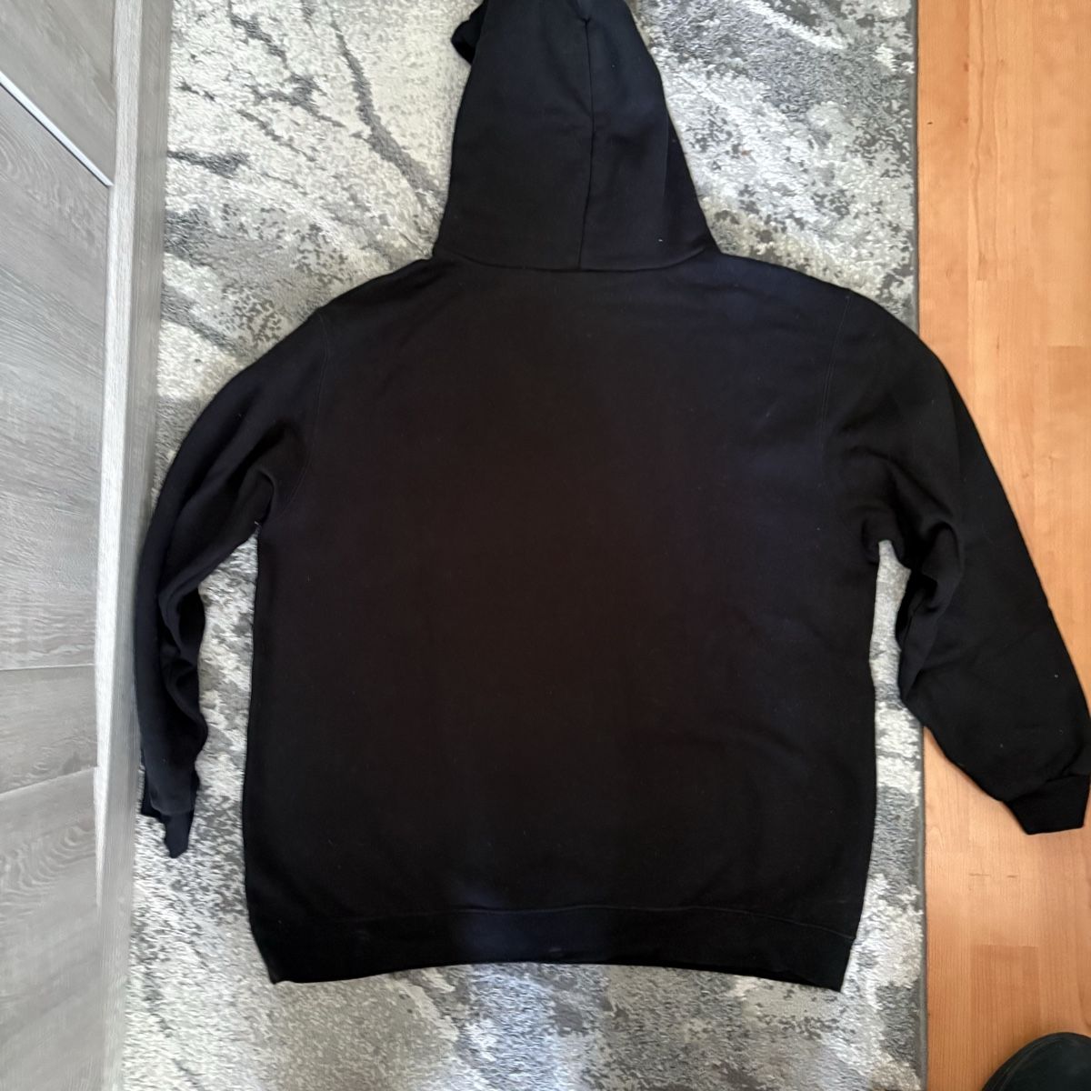 Nike Pullover & Sweatshirts: Nike Hoodie Black  – Gebraucht aus Dübendorf von and_9jpv 4