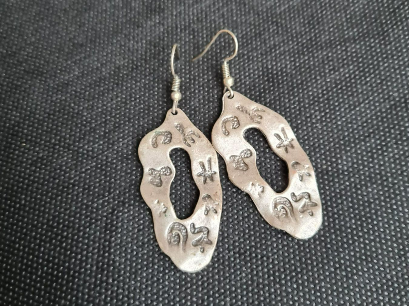 Orecchini pendenti & Orecchini a lobo: Edle ALPACA ZAMA Ohrhänger versilbert, 2X6 cm – Usato da Münchenbuchsee venduto da babilibern 4