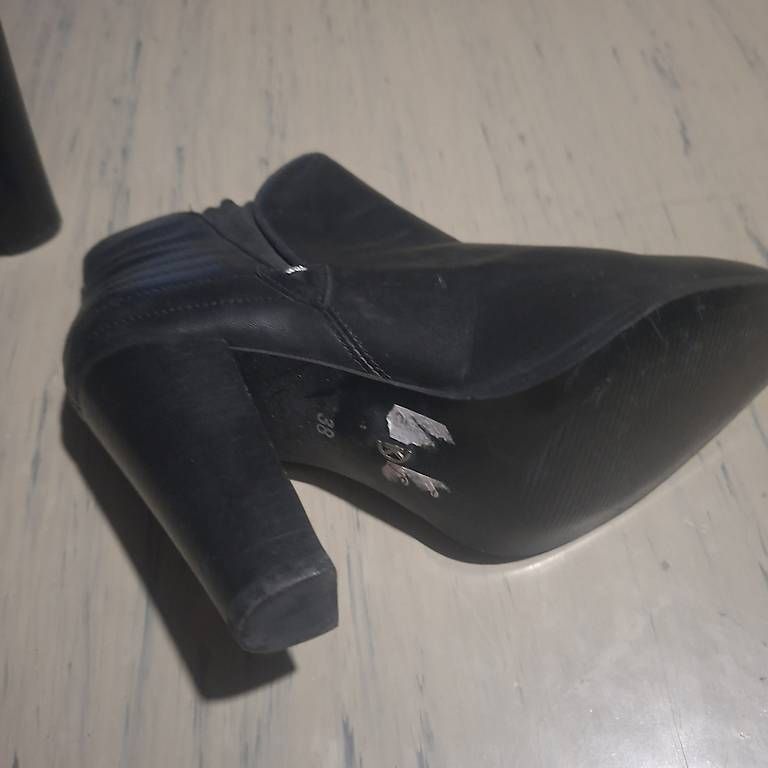 Scarpe da donna: Botines de la marque Koan 38 – Usato da Clarens venduto da gto_qlg5 1
