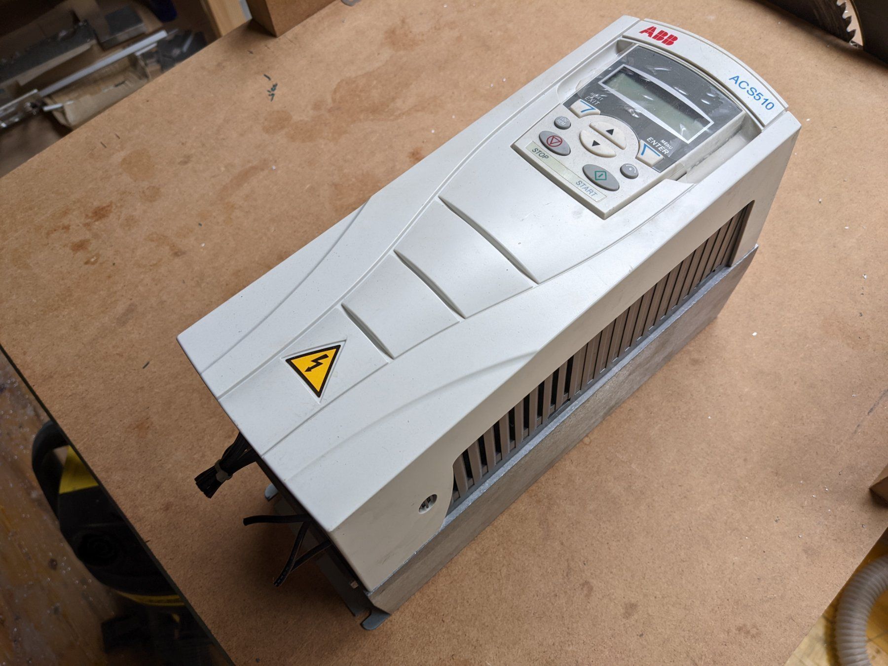 ABB Inverter: Frequenzumrichter ABB ACS510 – Nuovo (secondo la descrizione) da Marly venduto da RetoAebischer 3