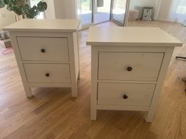 Zu verschenken - 2x Nachttisch weiss von IKEA