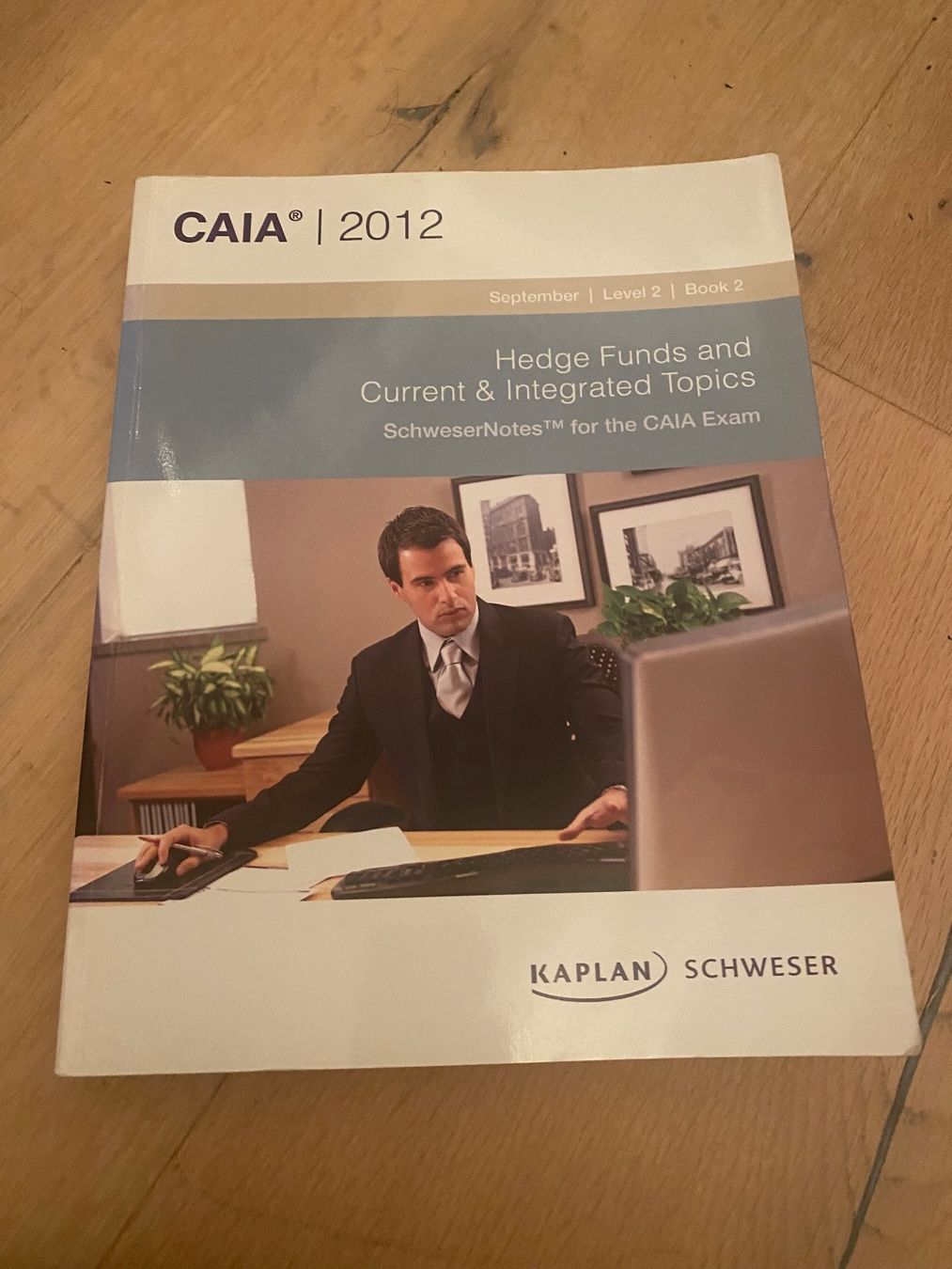 Libri: CAIA 2012 Level 2 Book 2; Hedge Funds and Current & Integr.. – Usato da Winkel venduto da Schorley