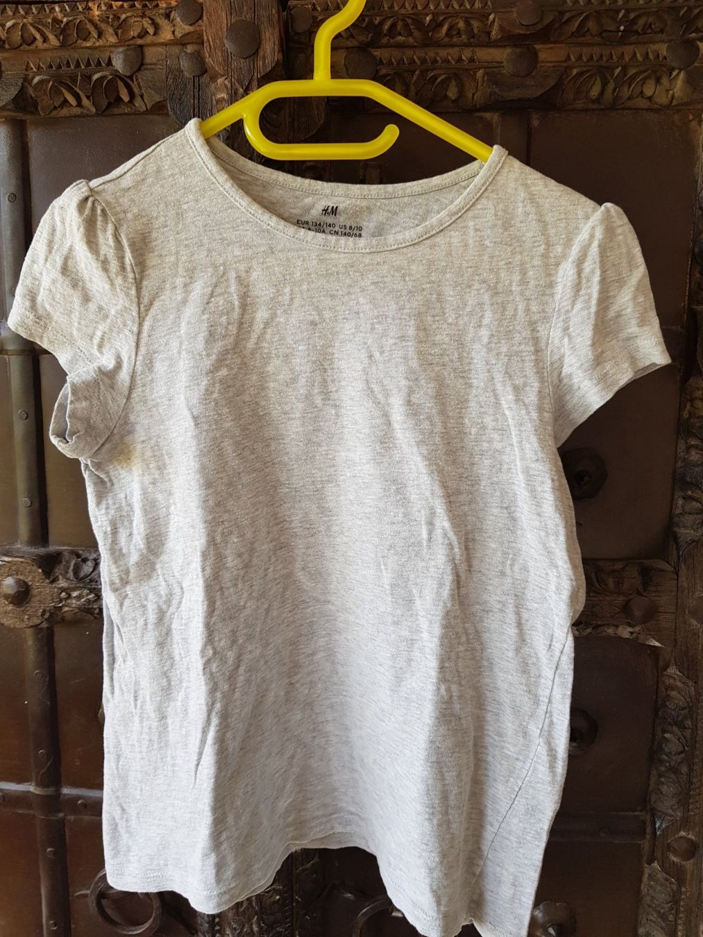 H&M Camicette, T-shirt & Top: MÄDCHEN T-SHIRT – Usato da Root venduto da LifestyleAccessoires