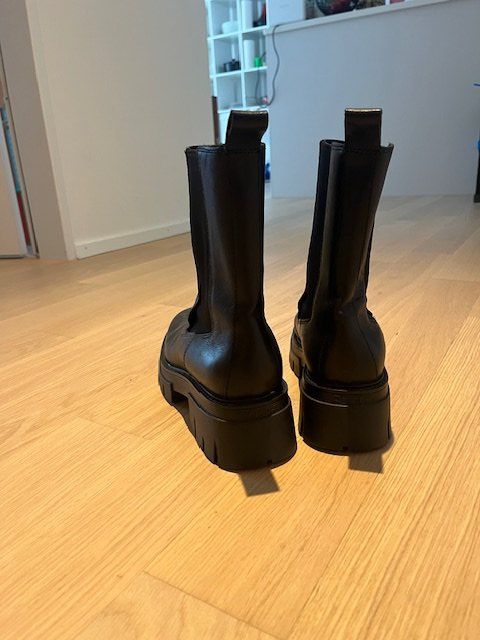 Ash Damenschuhe: Chelsea Stiefel von Ash – Gebraucht aus Zürich von car_pth8 3