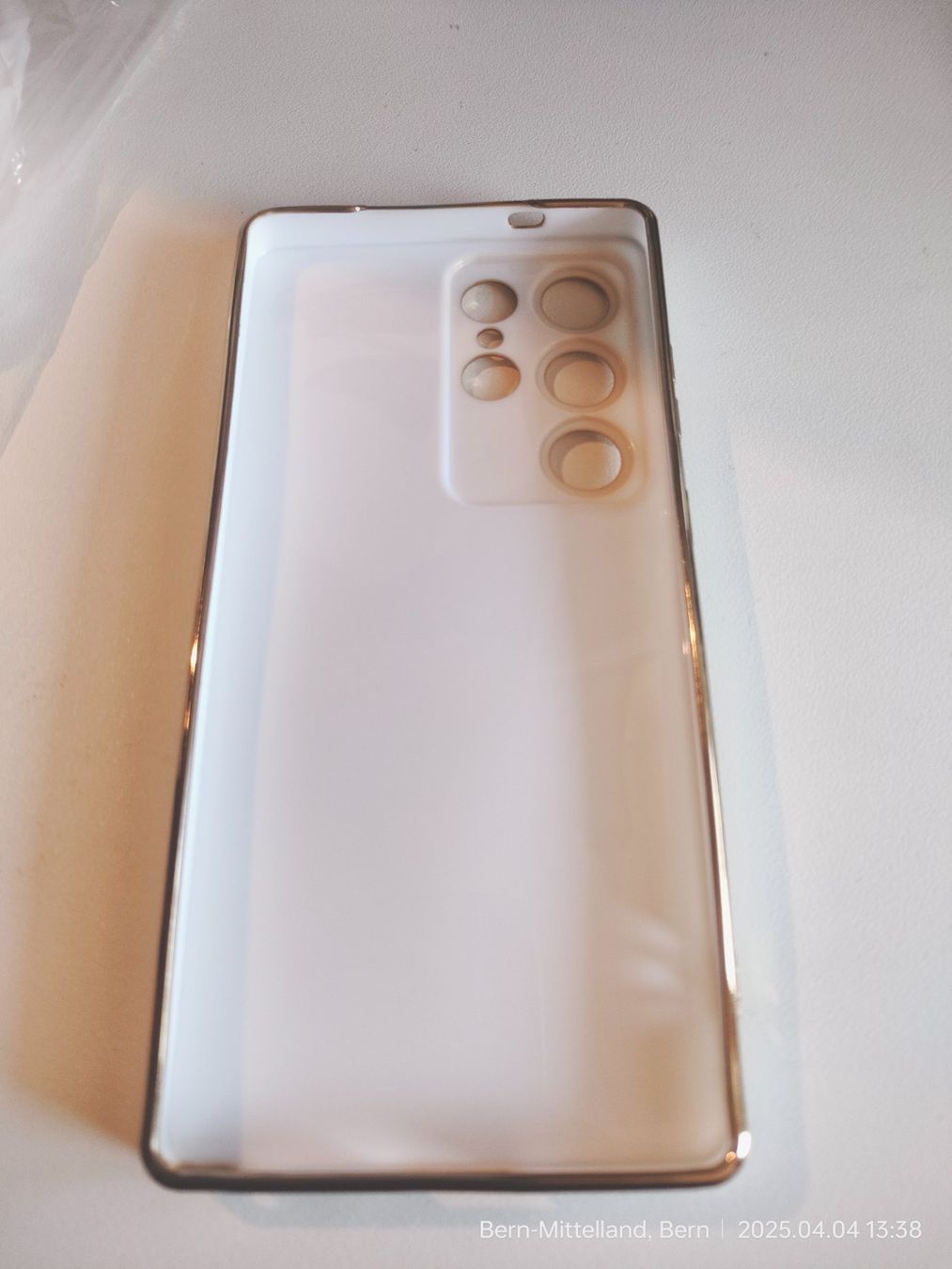 Samsung Cover & Protezioni schermo: Samsung Galaxy S25 Ultra Electroplating Case, White/Gold – Nuovo e nell'imballaggio originale da Bern venduto da dgmc 2